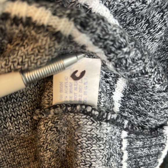 Vintage Katie Sweater Womens Small Gray White Cat Hearts Knit Soft Pullover 90s - Picture 8 of 9